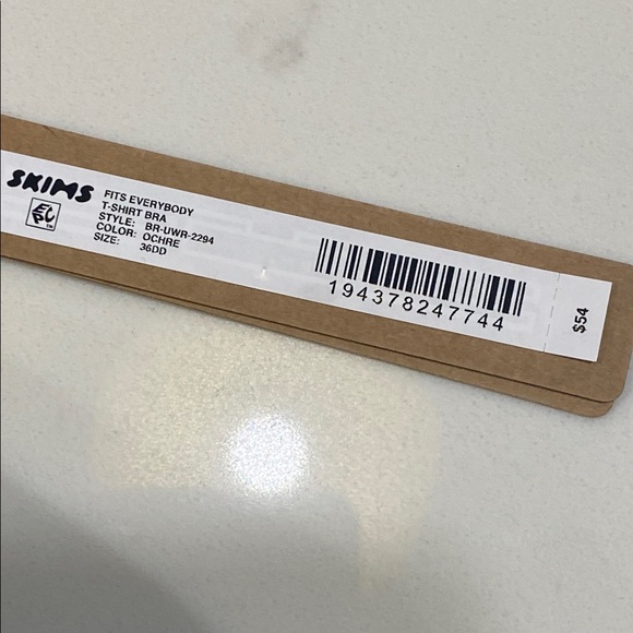 H40 Skims fits everybody t-shirt bra Ochre size 36DD NWT - Picture 5 of 6